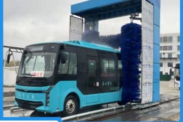 公交站場(chǎng)龍門(mén)架洗車(chē)機哪家實(shí)惠[隆茂鑫晟]