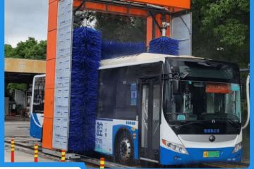 智能大巴洗車(chē)機-進(jìn)口泡棉刷不傷車(chē)漆[隆茂鑫晟]
